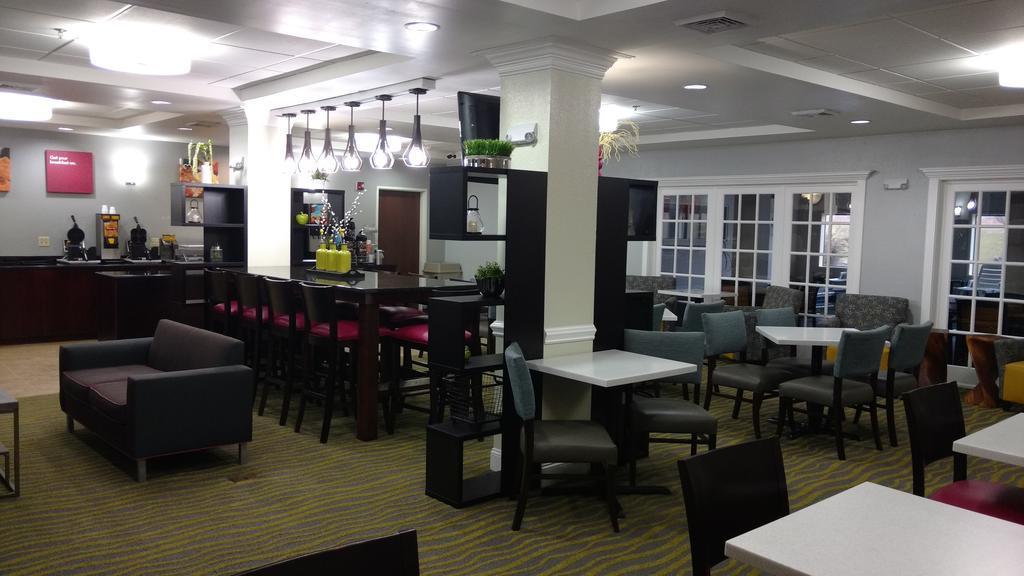 Comfort Suites Abingdon I-81 Esterno foto