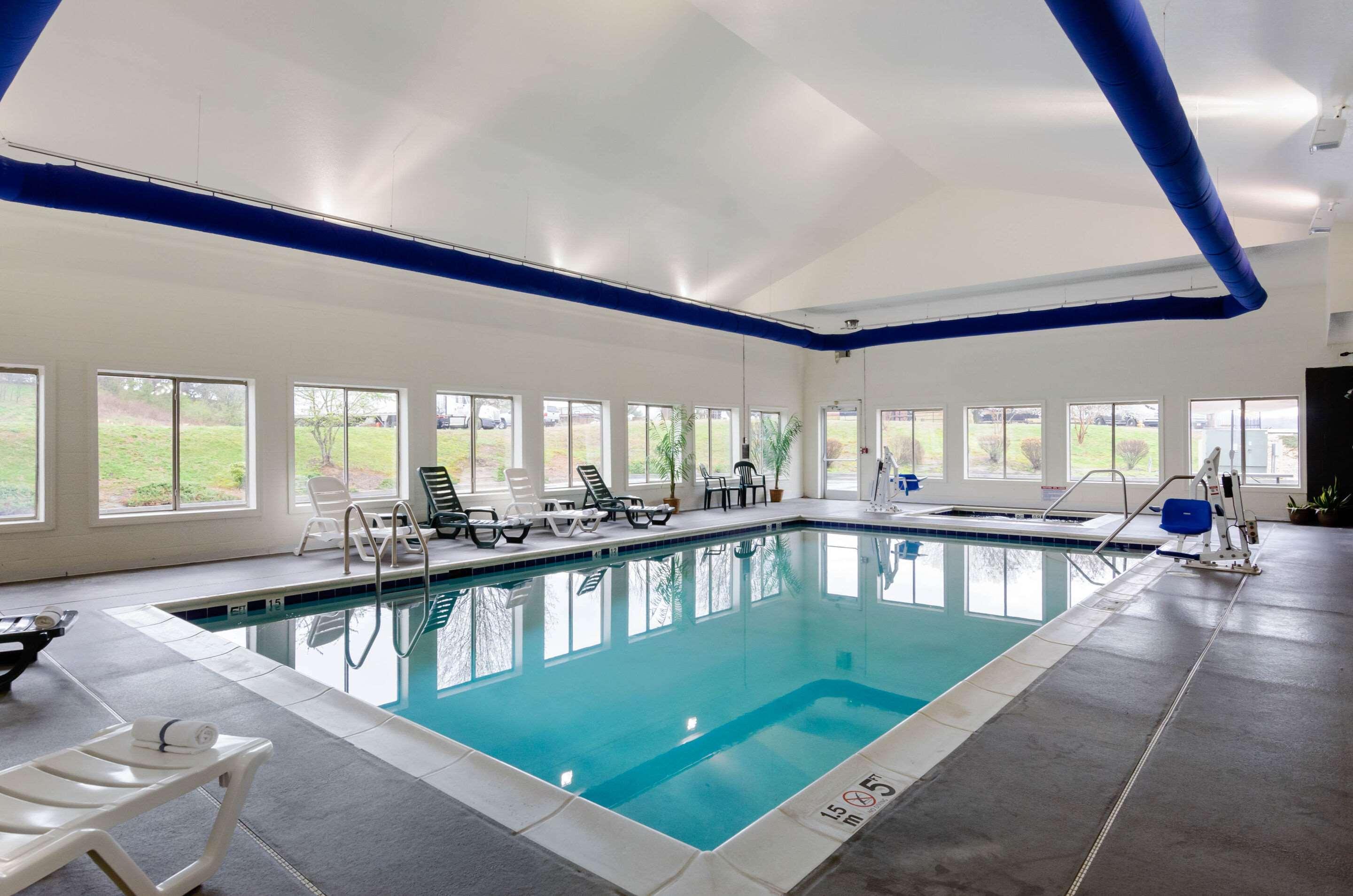 Comfort Suites Abingdon I-81 Esterno foto
