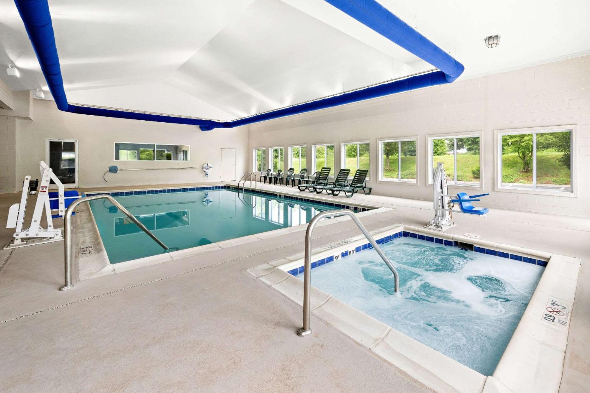 Comfort Suites Abingdon I-81 Esterno foto
